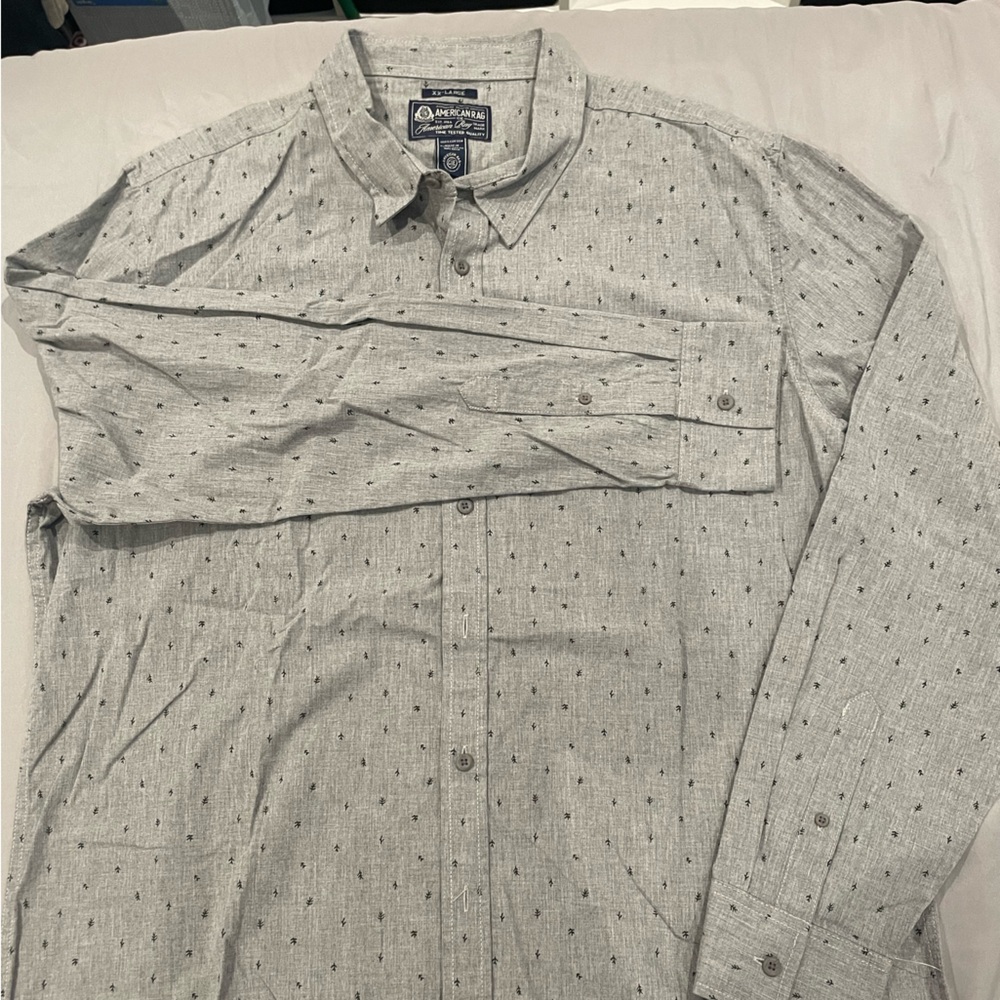 American Rag Gray Casual Button Down Shirt (never worn)
